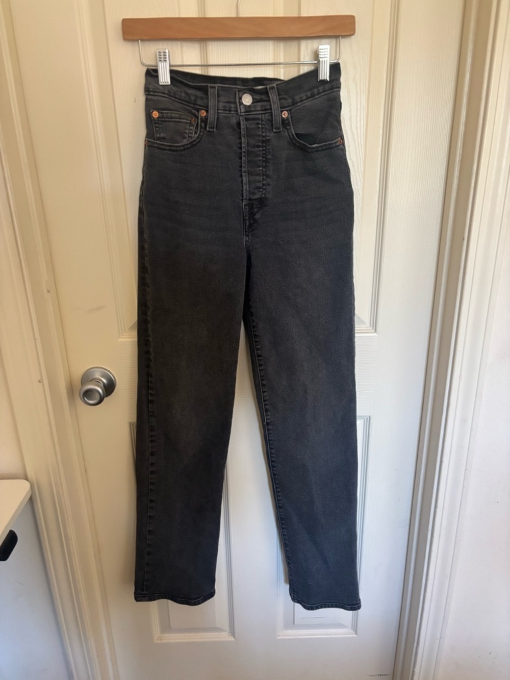 Levi’s Ribcage Straight Jeans – Size 25 – Dark Grey 90s minimalism - Picture 2 of 6